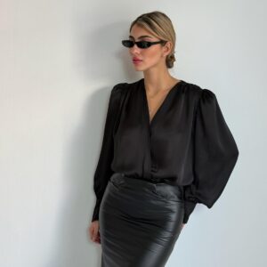 בגד גוף מעטפת סאטן שחור