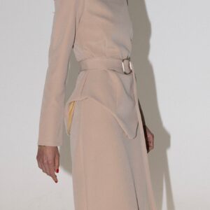 חליפת הלן בז'