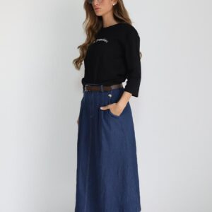 חצאית ג'ינס עם חגורה כחול